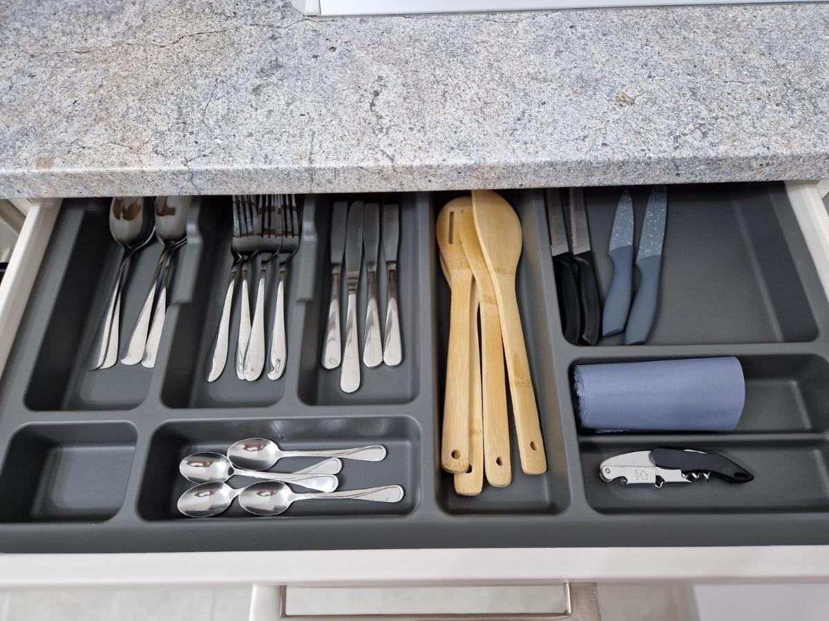 Апартаменты Apartament Modern Cu O Camera Тимишоара Экстерьер фото